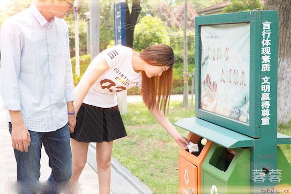 没脑子的傻女人表现 提高情商才能更得男人欢心