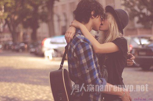 三个举动 轻松抓住女人心