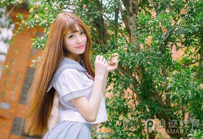 女生主动跟你打招呼,内心真实想法是?