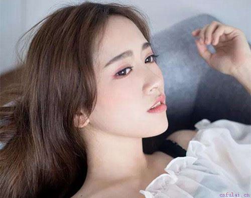 女生找你借钱怎么回复？该不该借