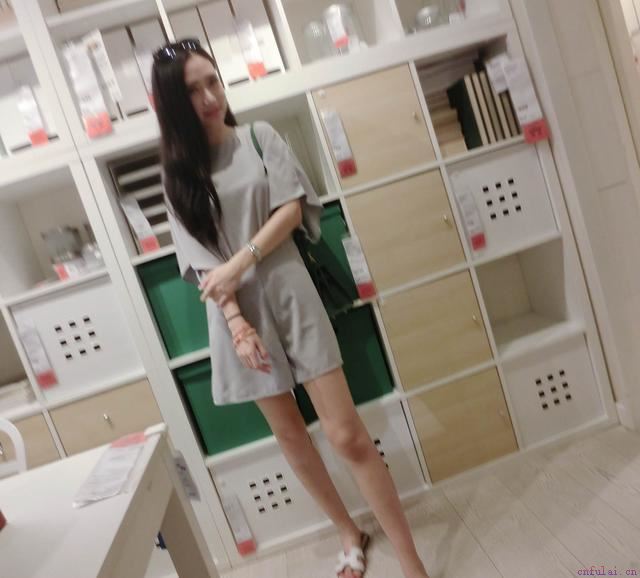 泡妞最实用的三个技巧，学会一个都很牛了