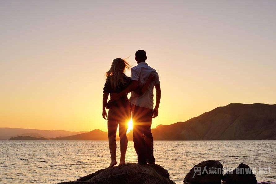 我已经爱上你 可是你竟然傻傻的什么都不知道！