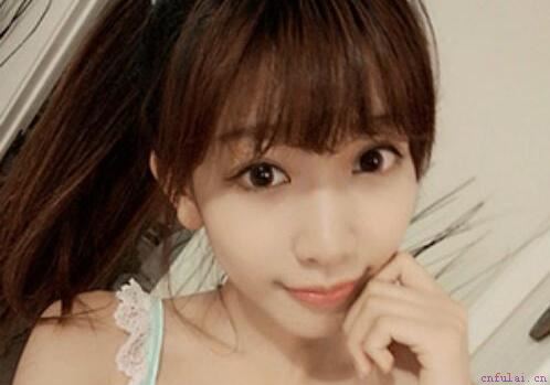 女生回复哈哈是什么意思？