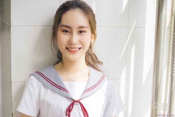 和暗恋的女孩同居 我的内心充满欢喜