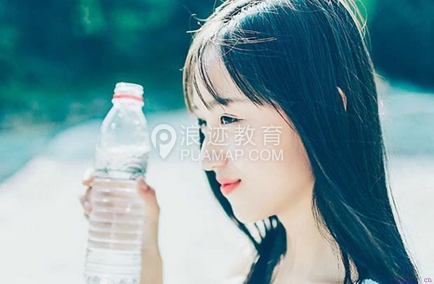 聊天时让女生感兴趣的聊天技巧