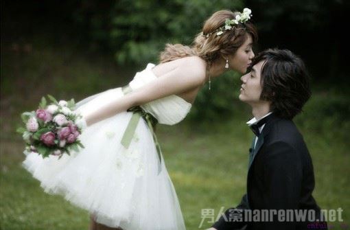 美女最爱这种款 心要专嘴要甜