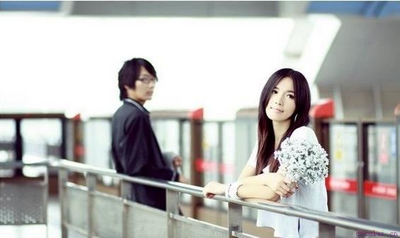 地铁上的心仪女孩，我该怎么去搭讪