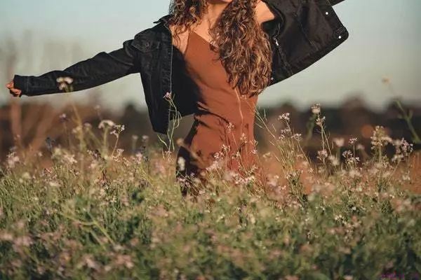 女生失眠怎么安慰,女生说睡不着怎么回复?