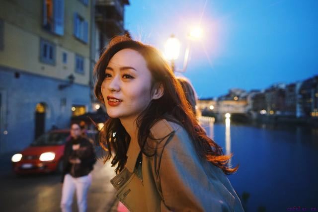 和女生聊天的三个技巧，老实人必备！