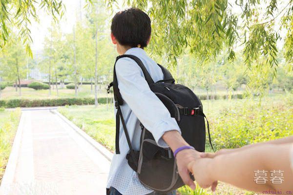 男的想彻底分手的表现 他不再对你百般呵护