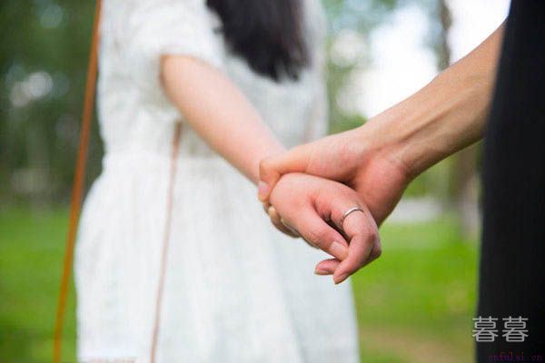 异地恋分手的征兆 你们之间的距离越来越远