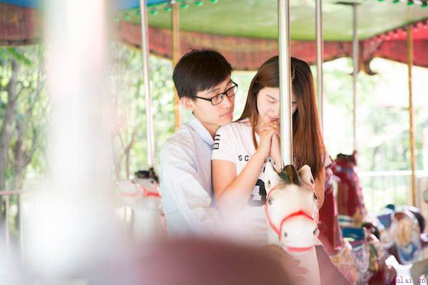 王龙第一次上女友陈素洁家 她父母竟这样对我