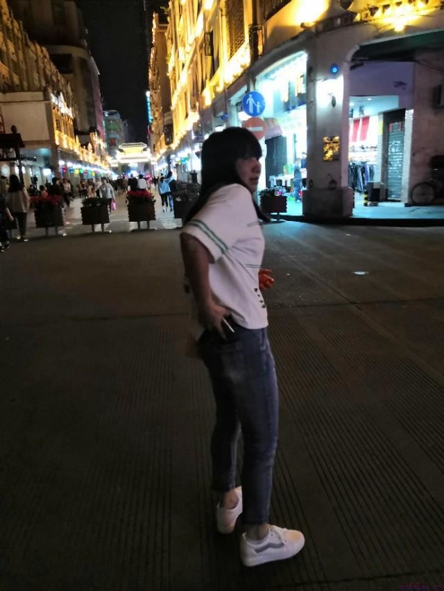 看了高手的泡妞方法，直言学不来，太难了