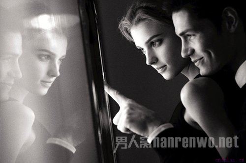 十种表现让妹子感受你的爱 再不学就注定单身吧！