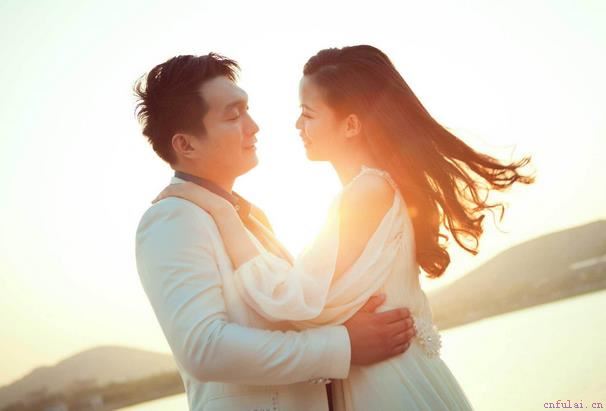 想追求的女孩,怎么发短信邀约