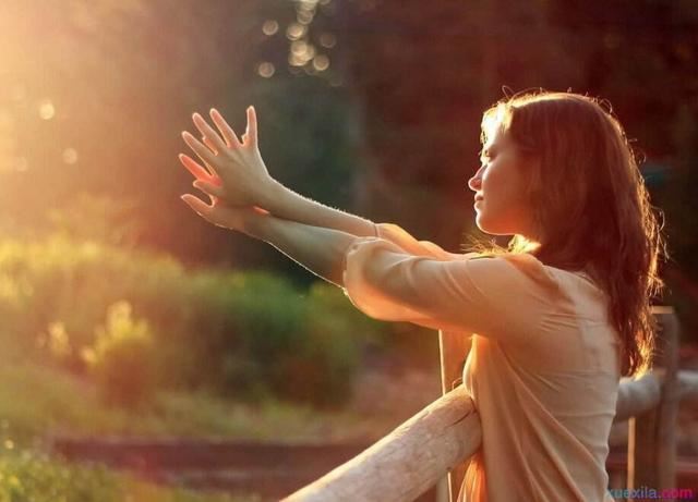 挽回感情的最好方式，其实是做好自己