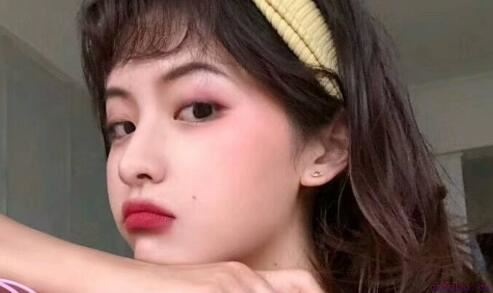 女生聊天突然不回复了，是有事还是对我没意思？