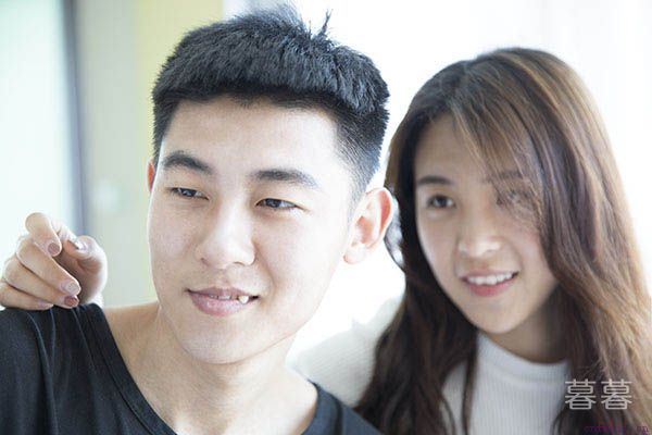 异地恋闹分手怎么挽回 抱怨只会让你们越来越远