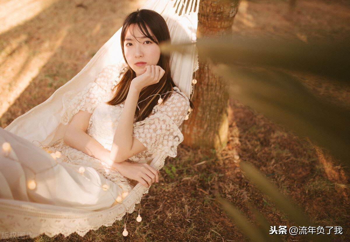 怎么插入一个女生的话题，掌握这4个小技巧，可以轻松地和她聊天