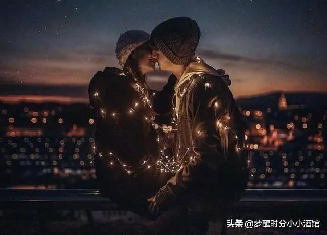 如何向女人表白?这4种表白方式提高80%的几率成功,你学会了吗?