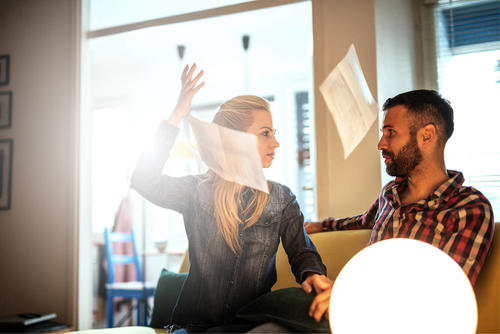 遭遇家暴怎么办？如何阻止家暴的发生？