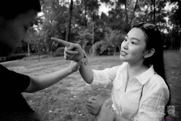 丈夫太过于依赖婆婆，这让我有些崩溃