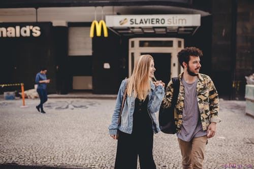 出轨常用的联系方法,查女人出轨的最好方法