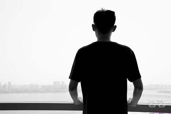 很累想分手却很舍不得 学会爱的正确方式吧