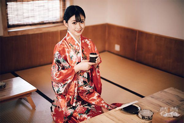 邻居的妻子令我难忘怀 老婆出差的日子我们经常偷偷约会