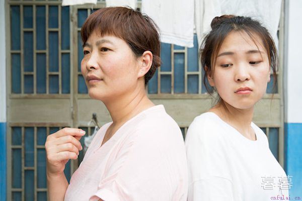 婆婆不讲理怎么办 尽量耐心的迁就她