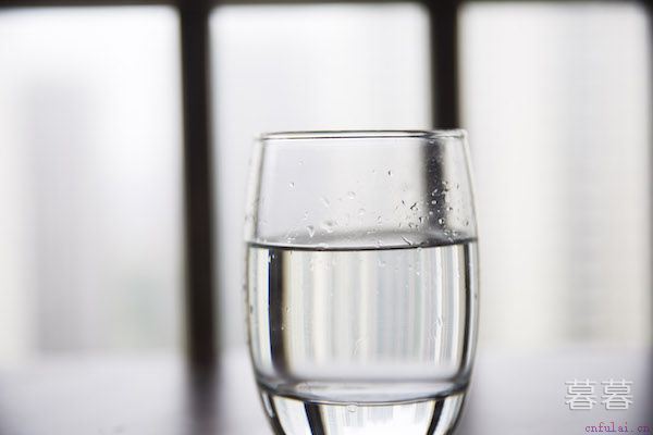 对中年女人说句情话 她会对你产生很多好感